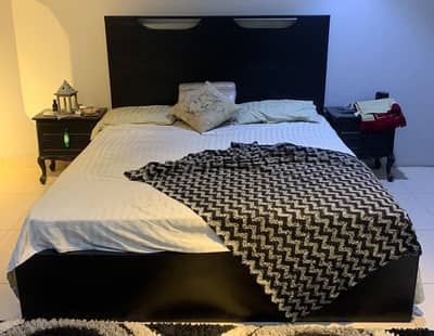 habit brand king size bed