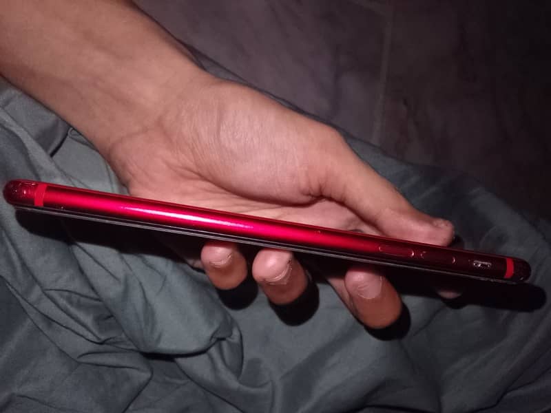 Apple iPhone 8 Plus 1