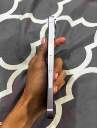 Apple iPhone 14