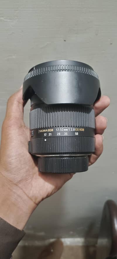 sigma 17 50 2.8 lens for Nikon (full frame lens)