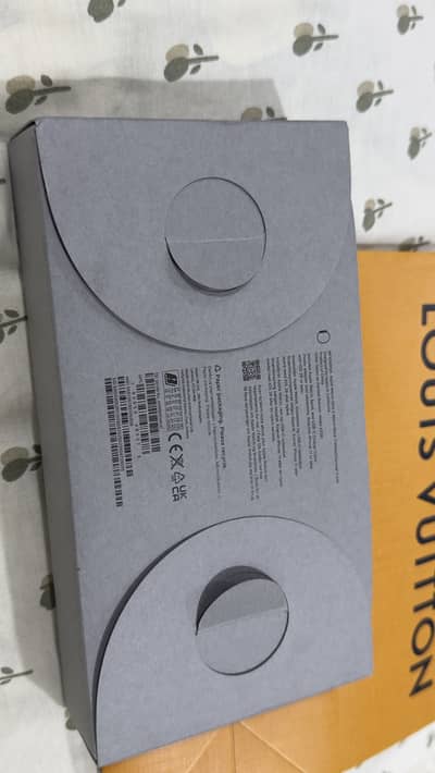 Apple Watch ULTRA 3, 2026 49mm/ Black Titanium / Trail Loop