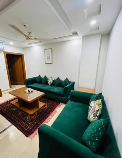 2 Bhk Furnished apartment available for deliy Bases