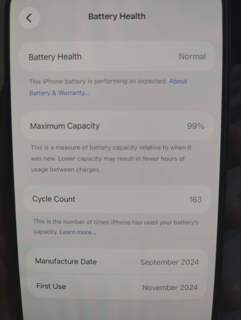Apple iPhone 16 Pro Max 12