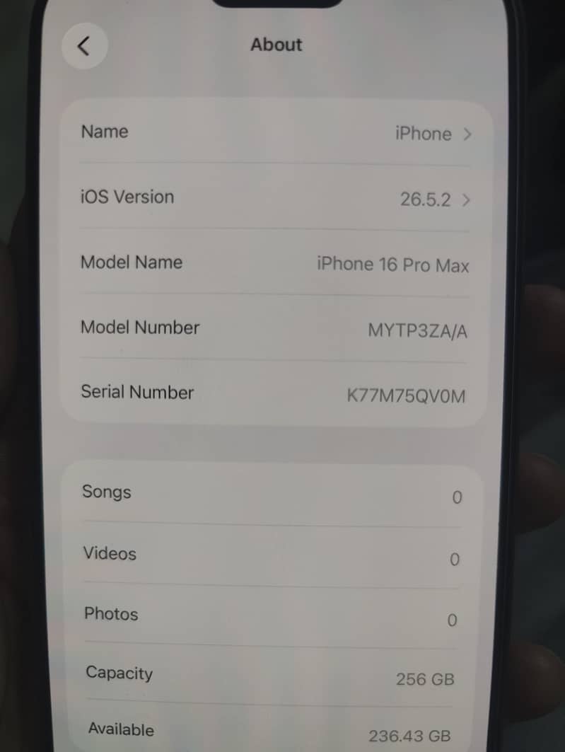 Apple iPhone 16 Pro Max 13