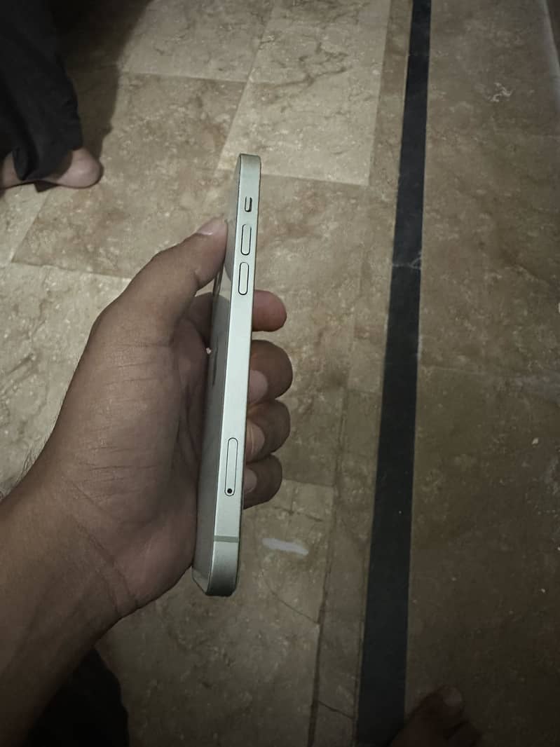 iPhone 12 1