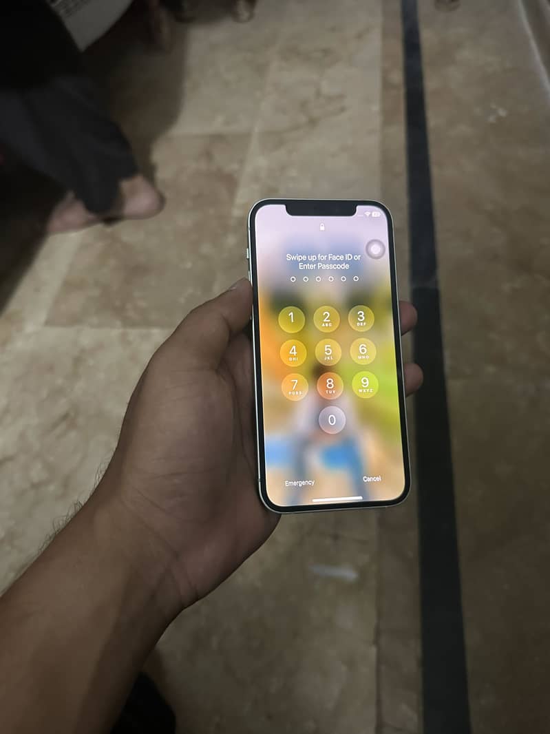 iPhone 12 3