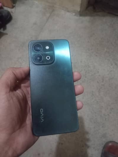 vivo Y 28