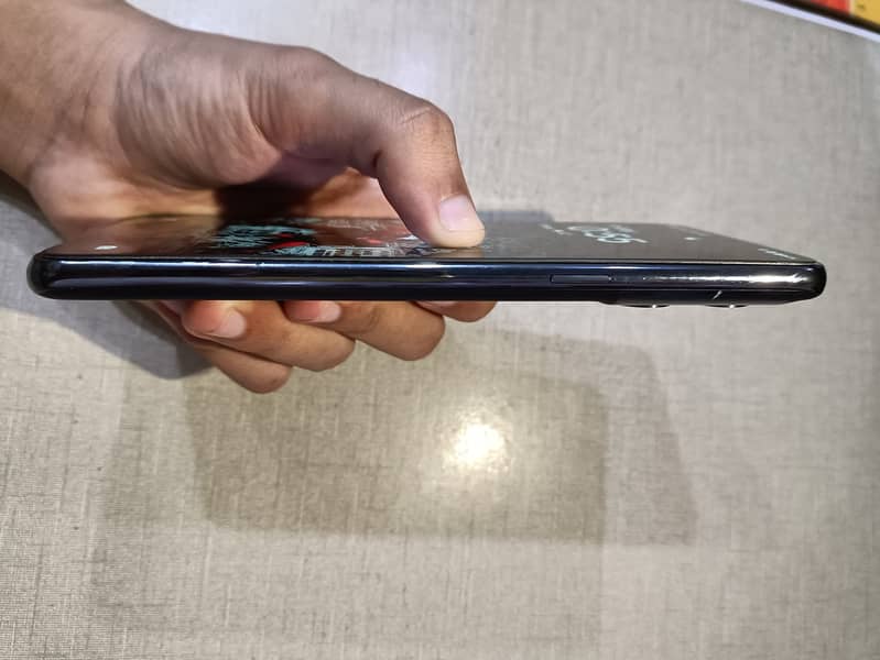 One Plus 10T 5