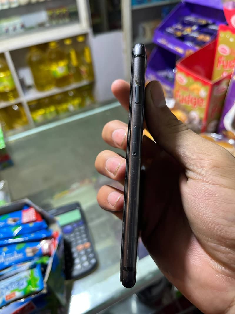Apple iPhone 8 2