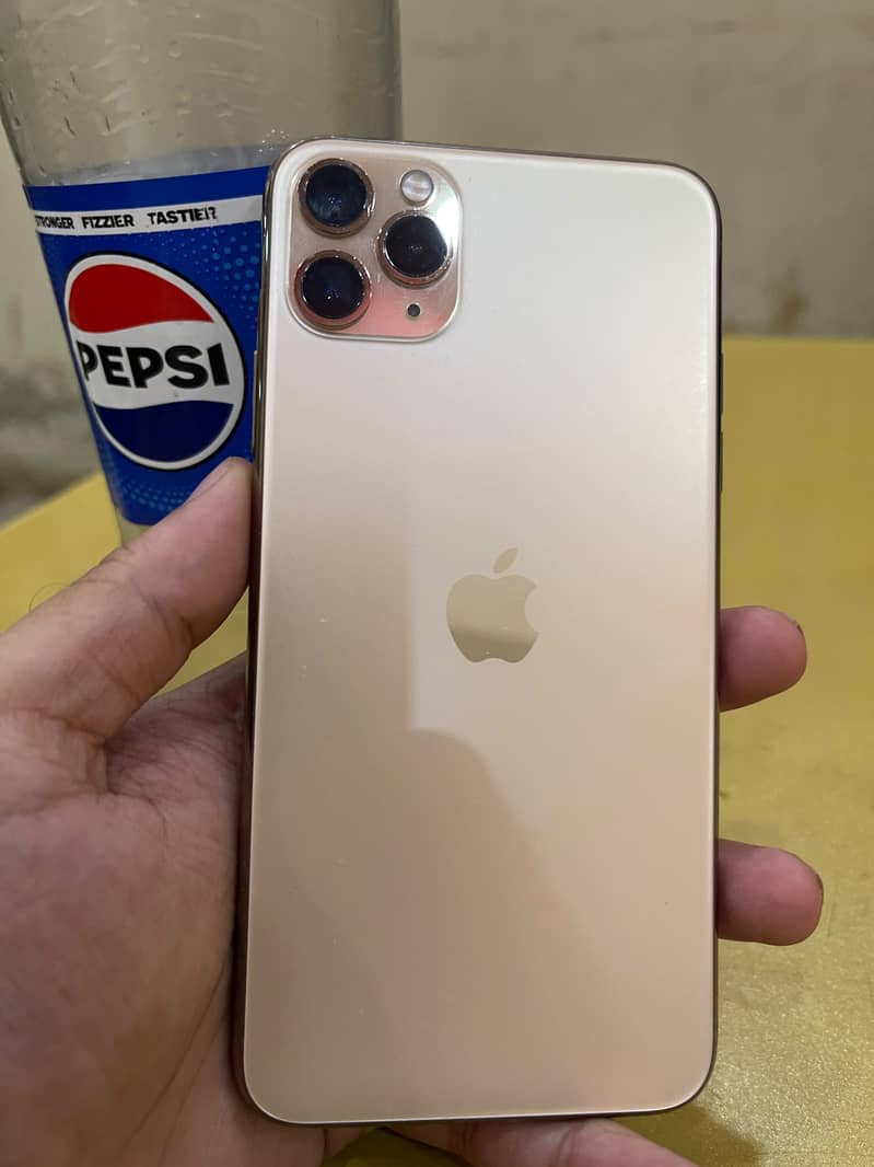 Apple iPhone 11 Pro Max 0