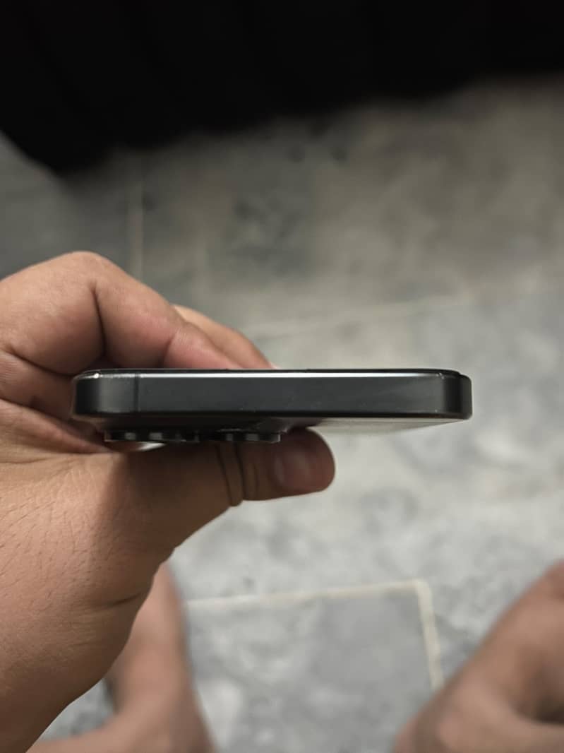 Apple iPhone 15 Pro Max 10