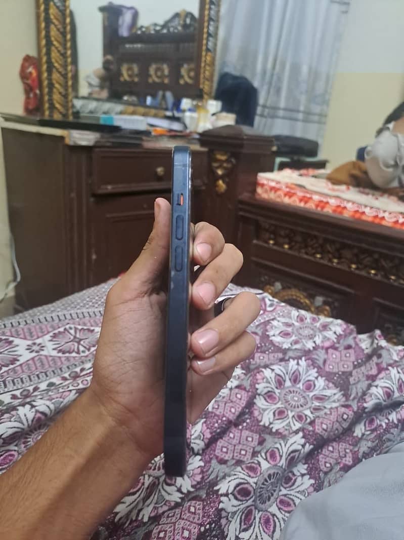 Apple iPhone 14 6