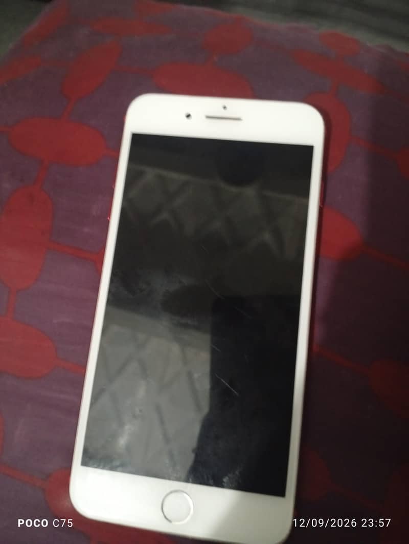 Apple iPhone 7 Plus 1