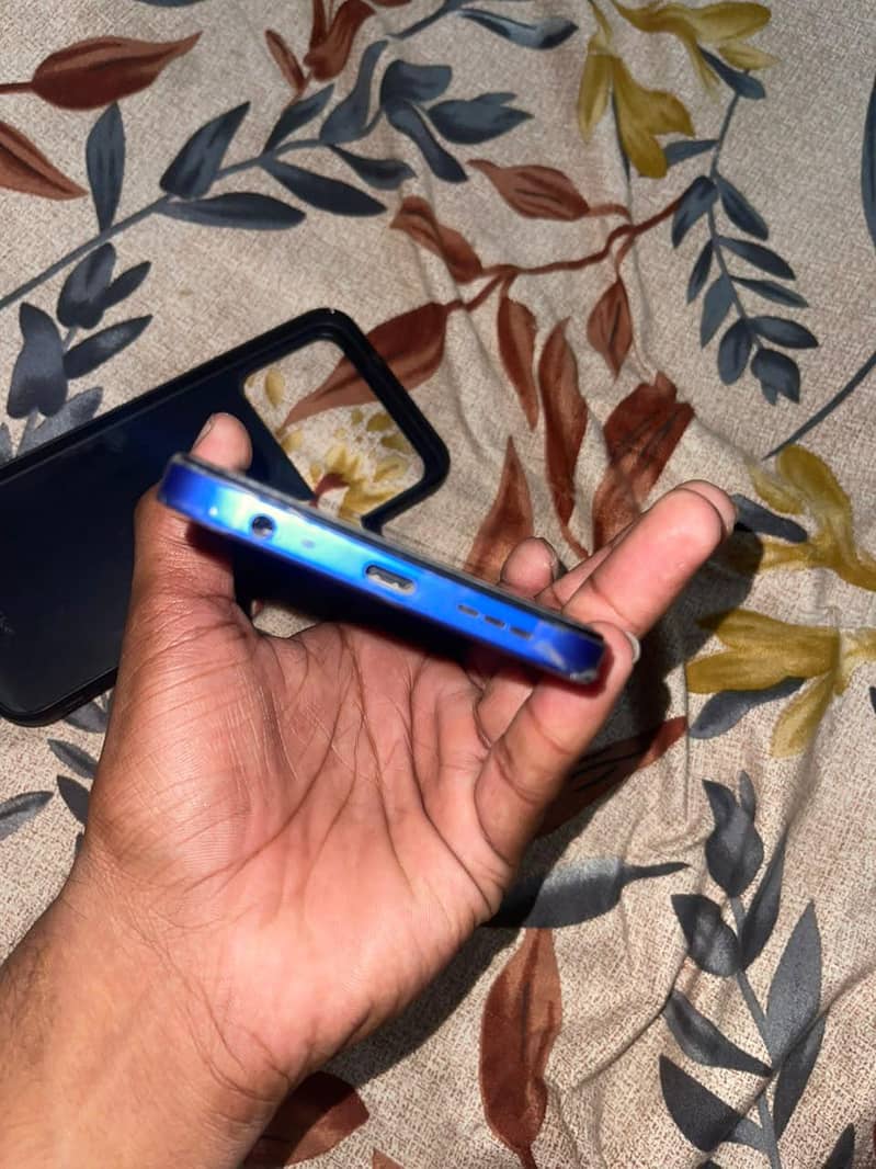 Tecno Spark 50 4