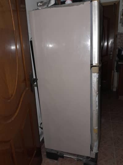 Dalwance Fridge in good working condition