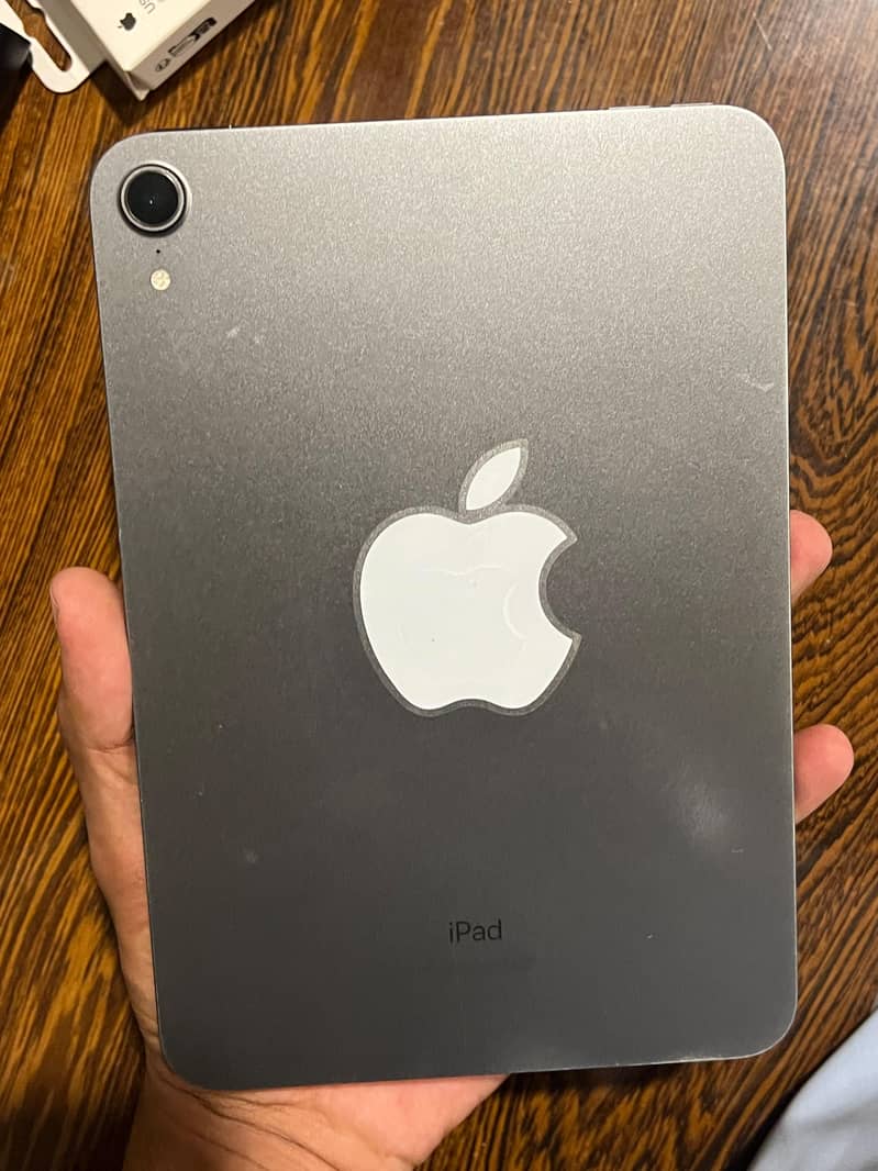 iPad Mini 6 - Space Grey 1