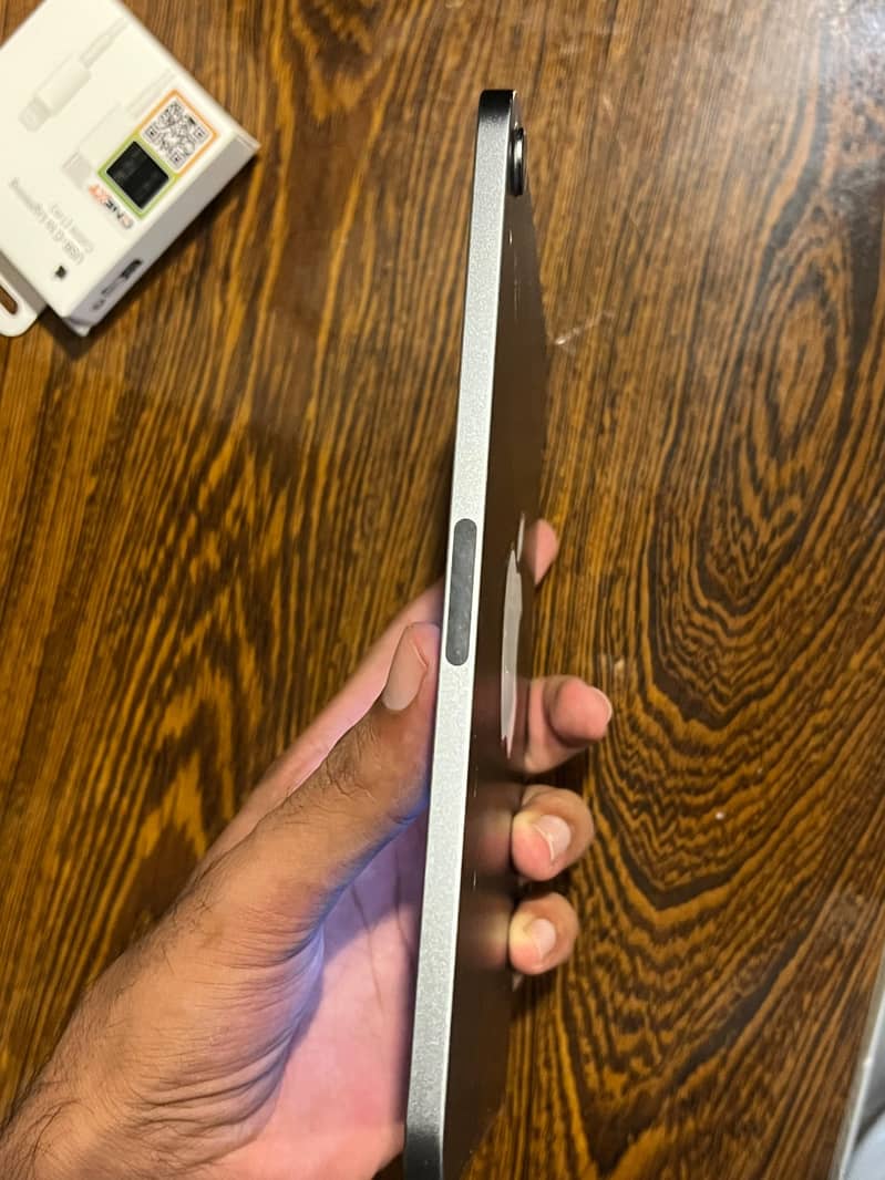 iPad Mini 6 - Space Grey 3