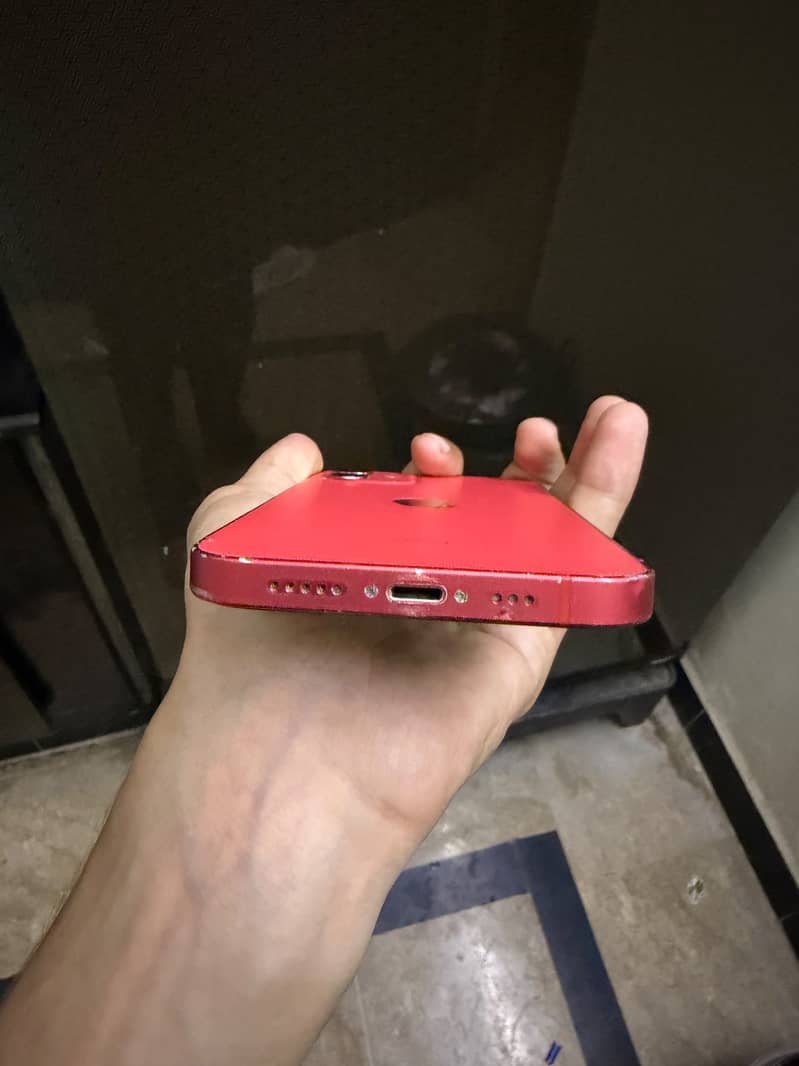 Apple iPhone 12 7