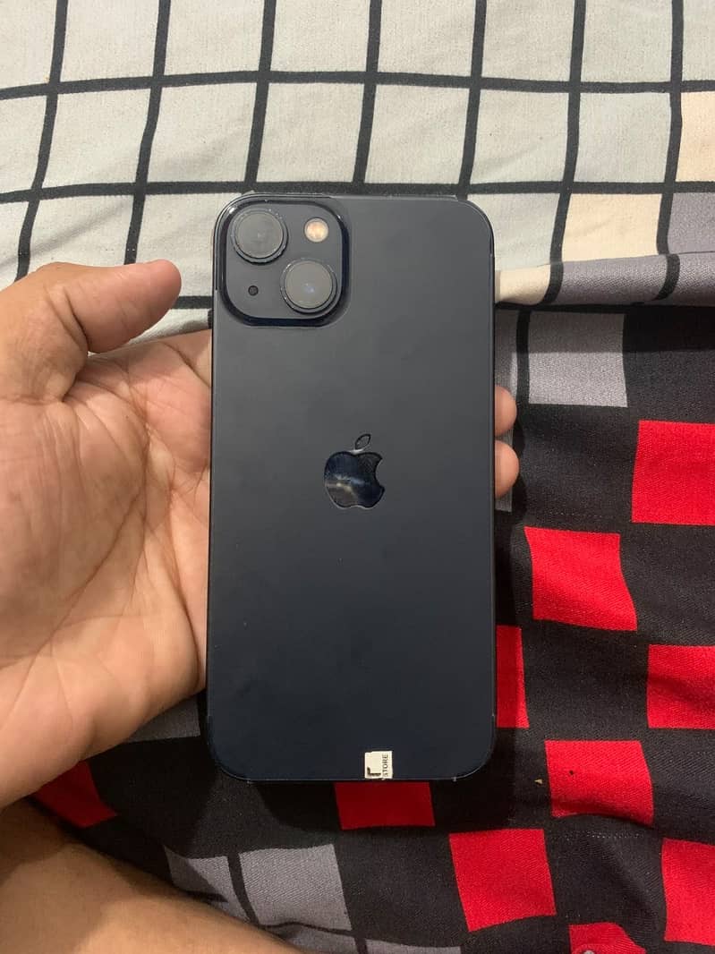 Apple iPhone 13 0