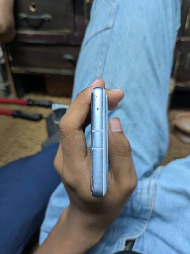 Google Pixel 7a 1
