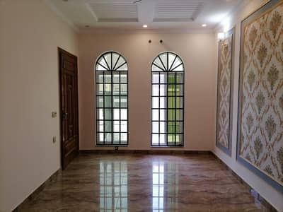 5 marla brand new house