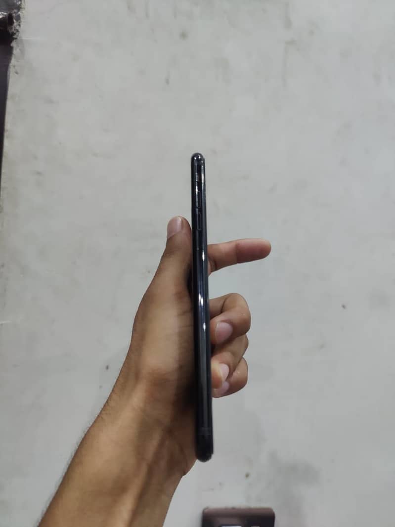 Apple iPhone 7 Plus 4