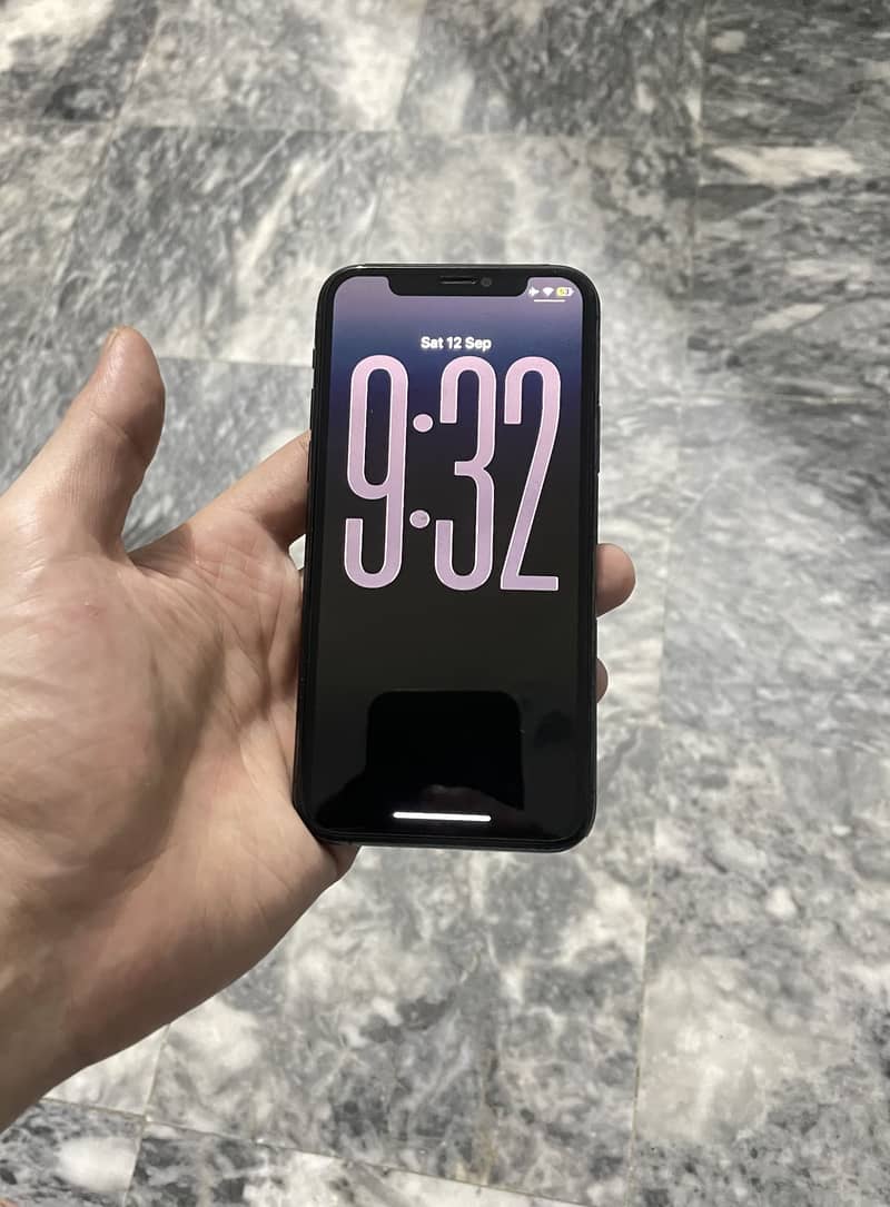 Apple iPhone 11 Pro 1