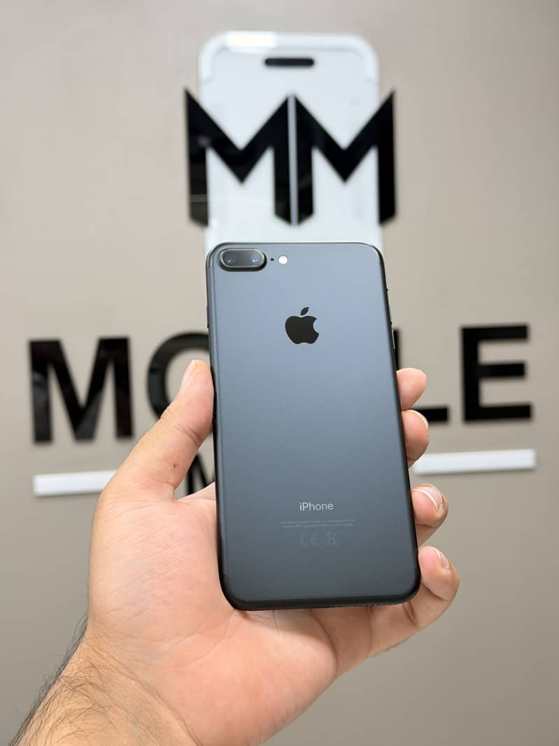 Apple iPhone 7 Plus 1