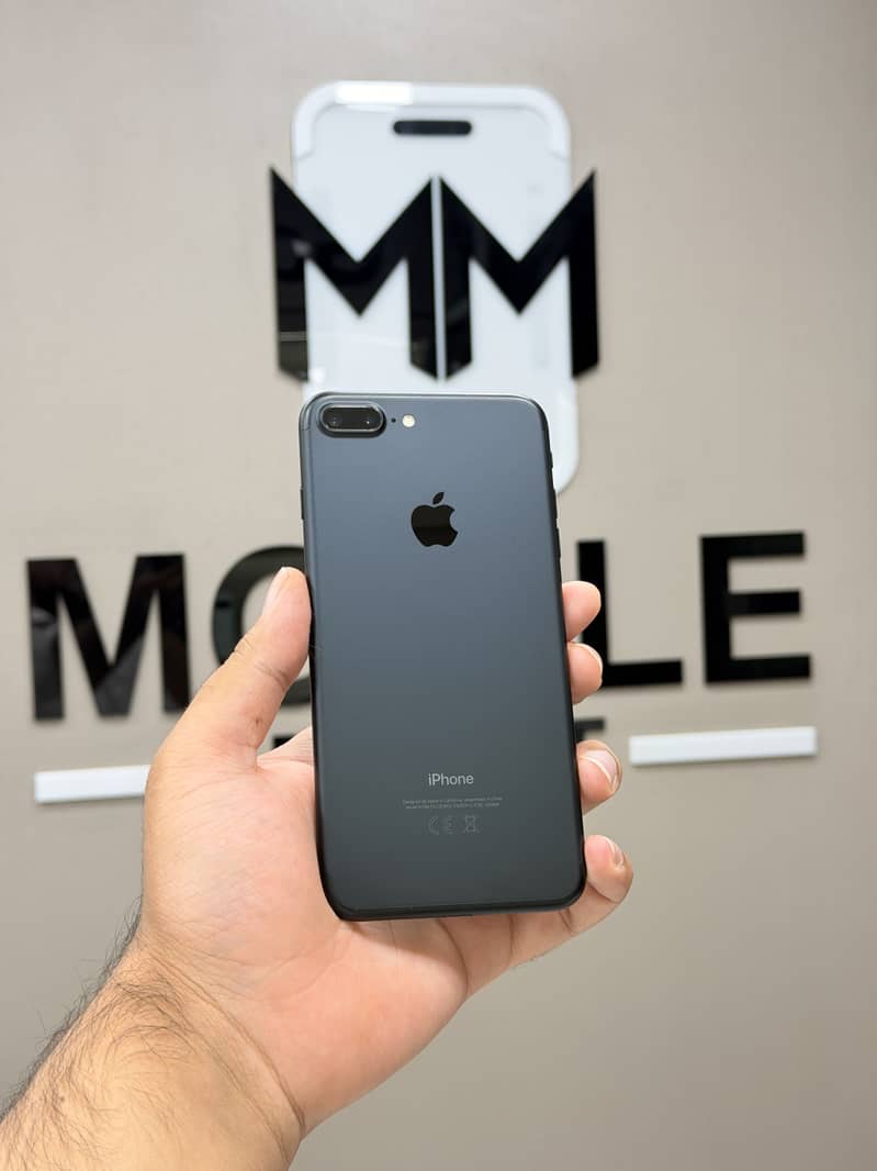 Apple iPhone 7 Plus 3