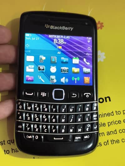 blackberry berry lovers,bold 5 with genion and with original condition