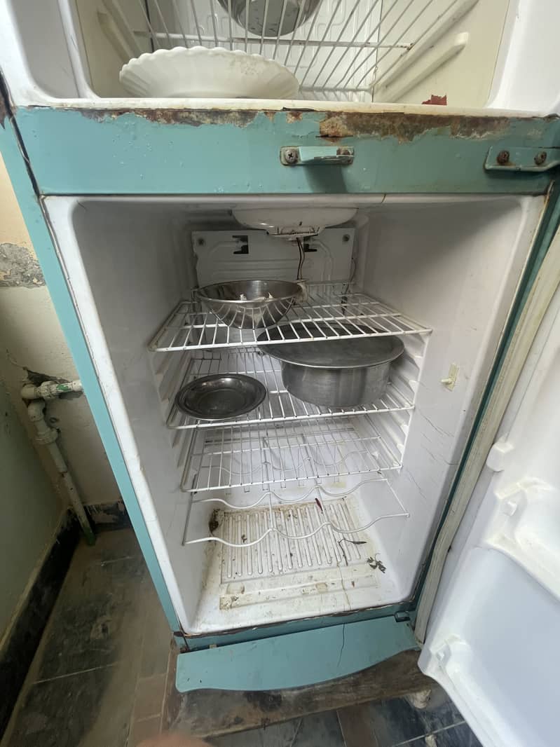 Refrigerator 1