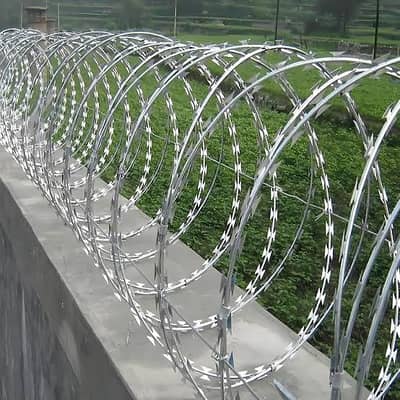 All Types of Wire Mesh & Metal Sheets Available
