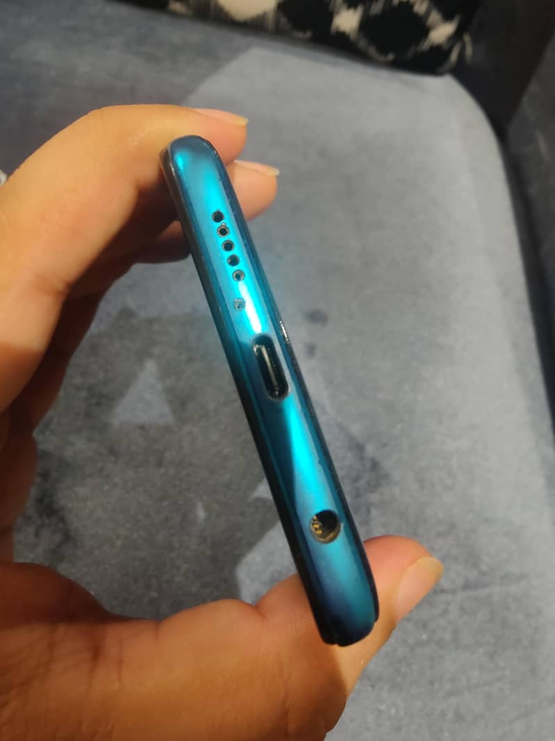 Xiaomi Redmi Note 9S 3