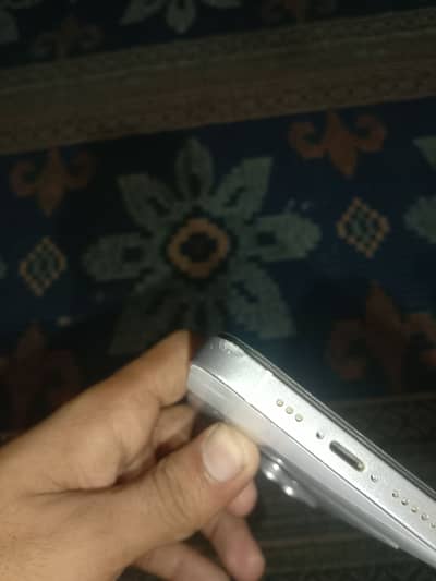 Apple iPhone 14