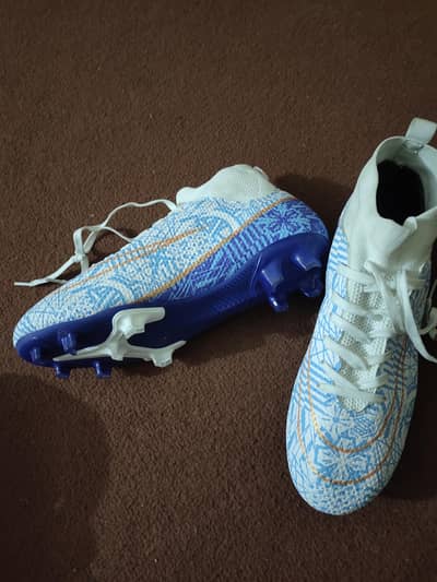 football-kit shoe