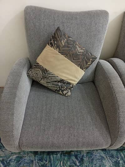 5 seater sofa with tebil contact 03041777809