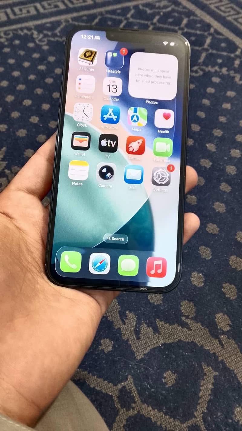 Apple iPhone 13 6