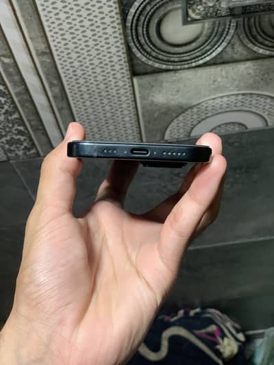 Apple iPhone 15