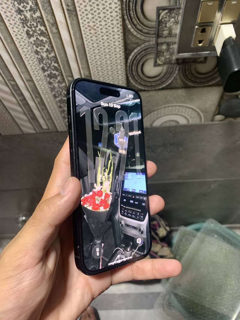 Apple iPhone 15 2