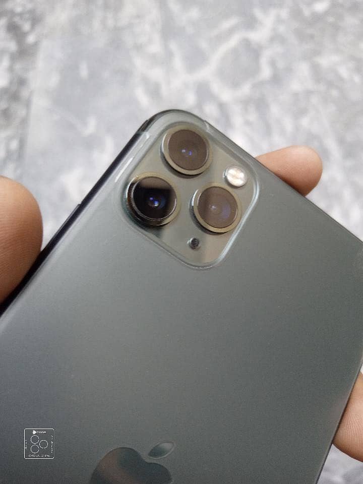 Apple iPhone 11 Pro Max 3