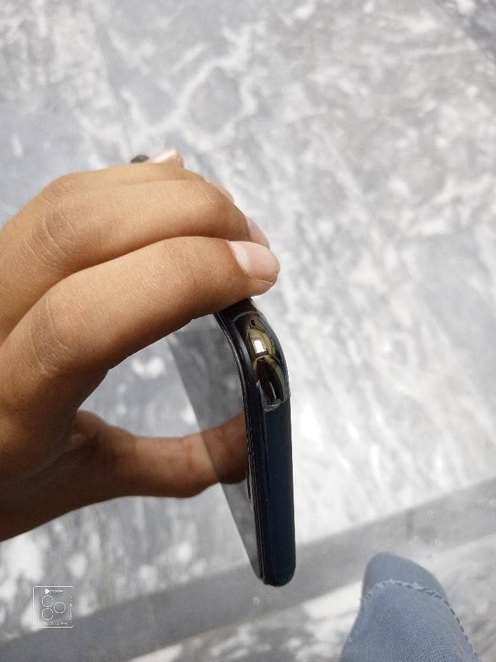 Apple iPhone 11 Pro Max 4