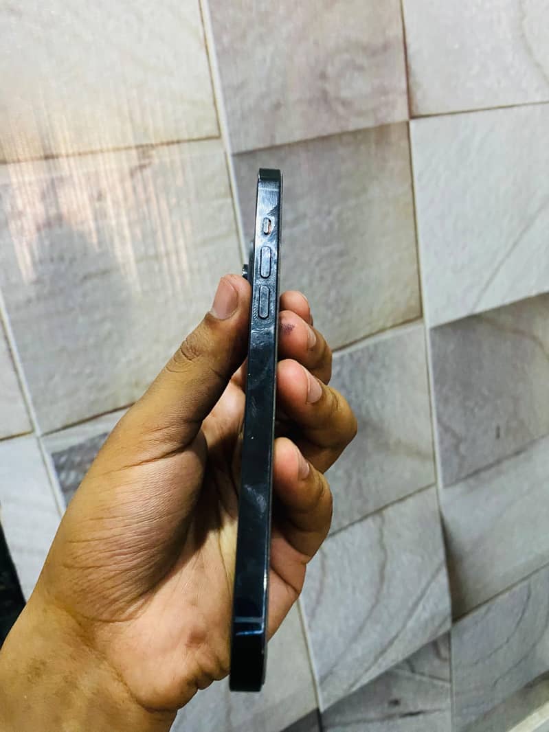 iphone 14 pro max 3