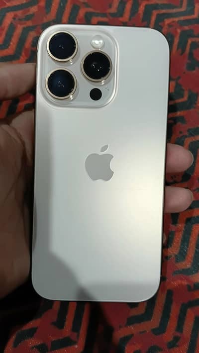 Apple iPhone 16 Pro