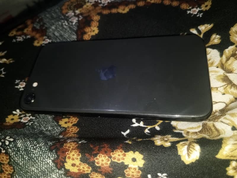 Apple iPhone SE 2