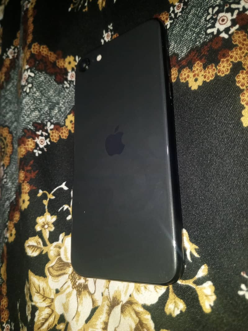 Apple iPhone SE 3