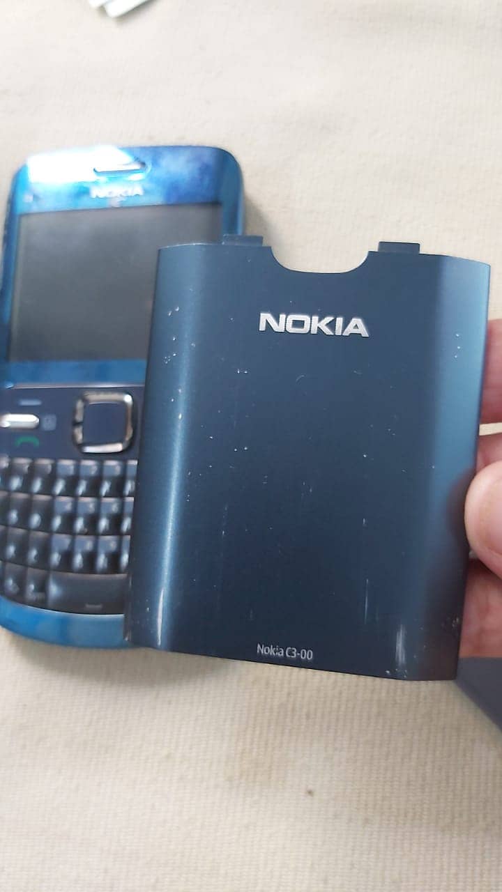 Nokia C300 6