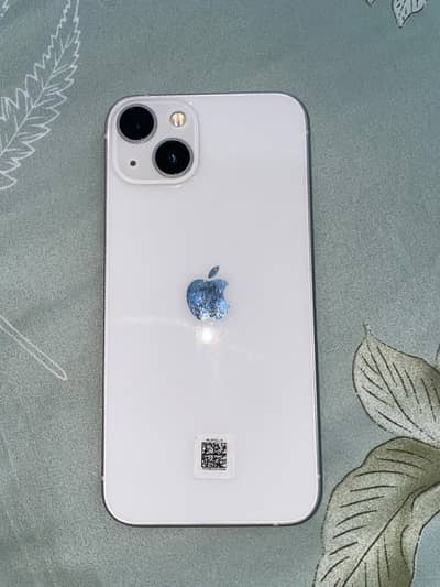 Apple iPhone 13 10/10 condition