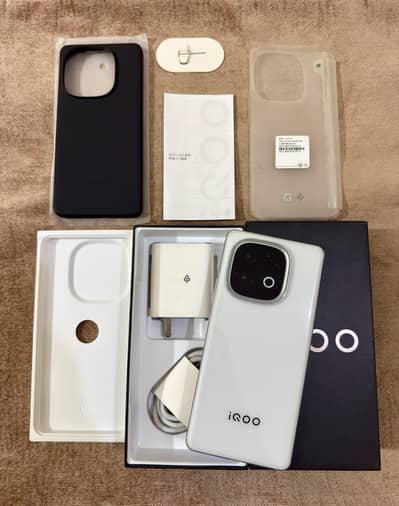 Vivo iQOO Z10 Turbo Plus (12gb 256gb) Complete Box