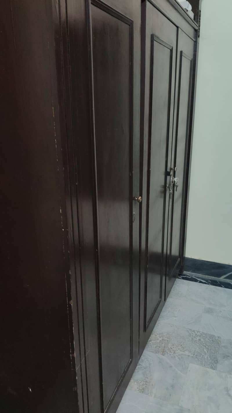 wardrobe 2