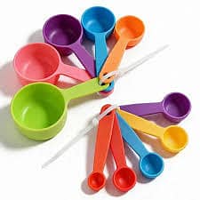 Measuring cups and spoons